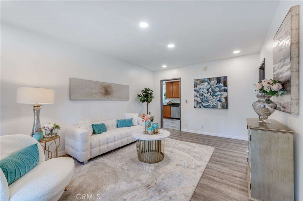 5732 Graywood Avenue