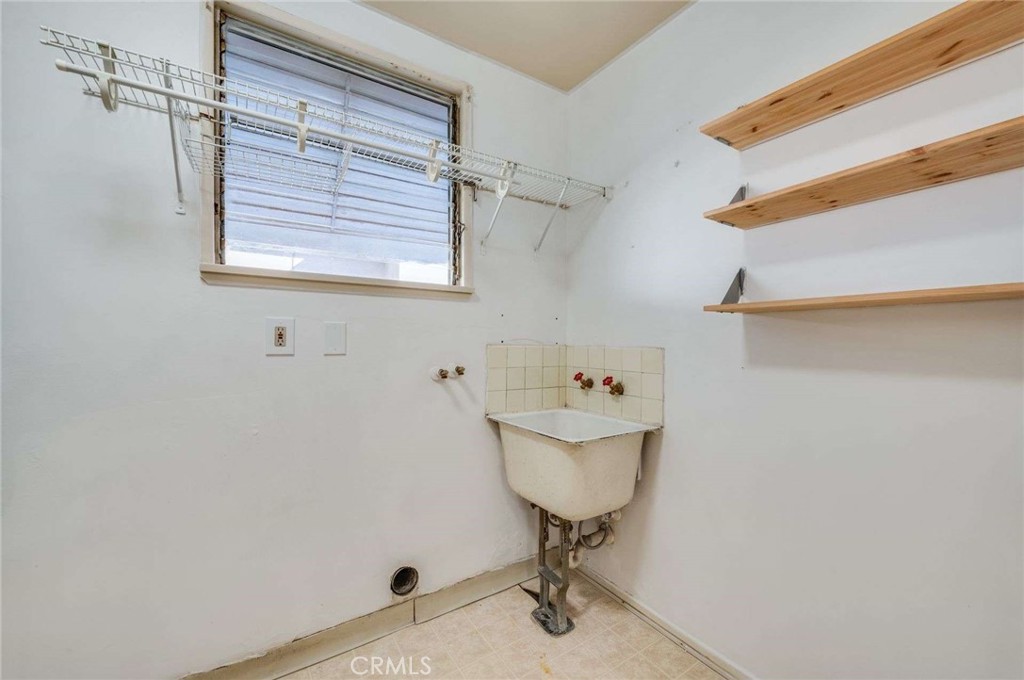 5732 Graywood Avenue