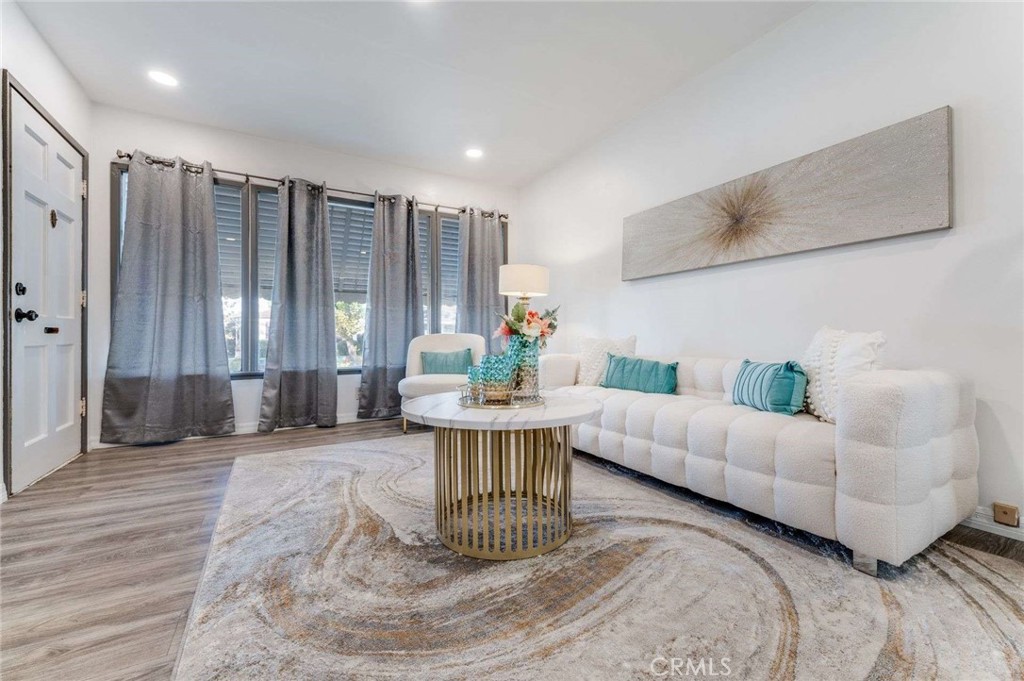 5732 Graywood Avenue