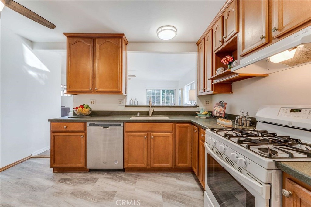 5732 Graywood Avenue