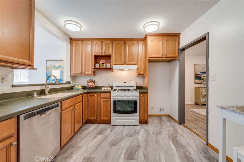 5732 Graywood Avenue