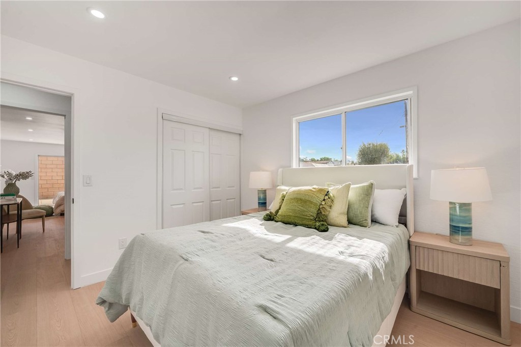 6425 Stover