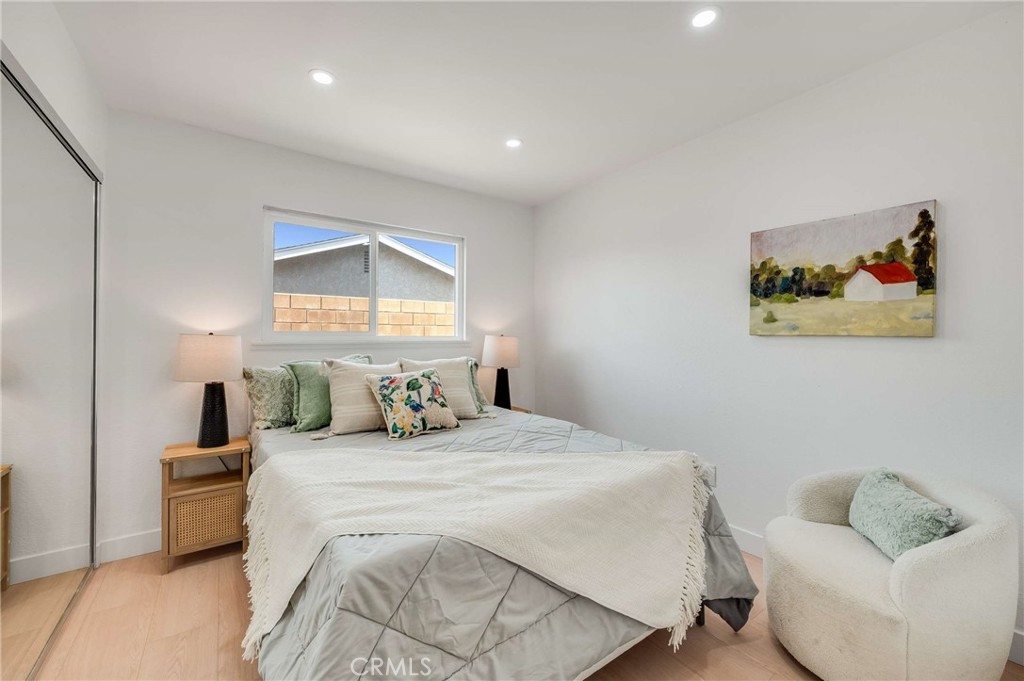 6425 Stover