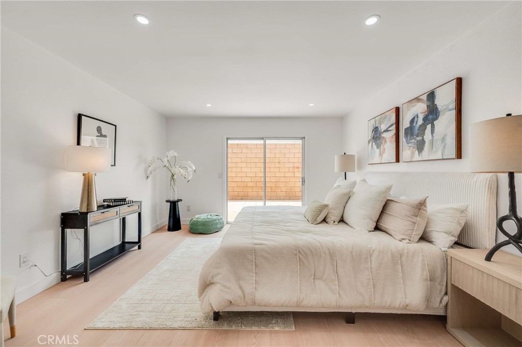 6425 Stover