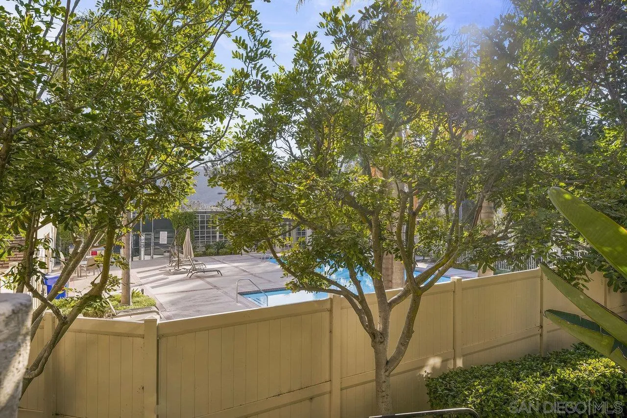 2772 Ariane Dr Unit 70