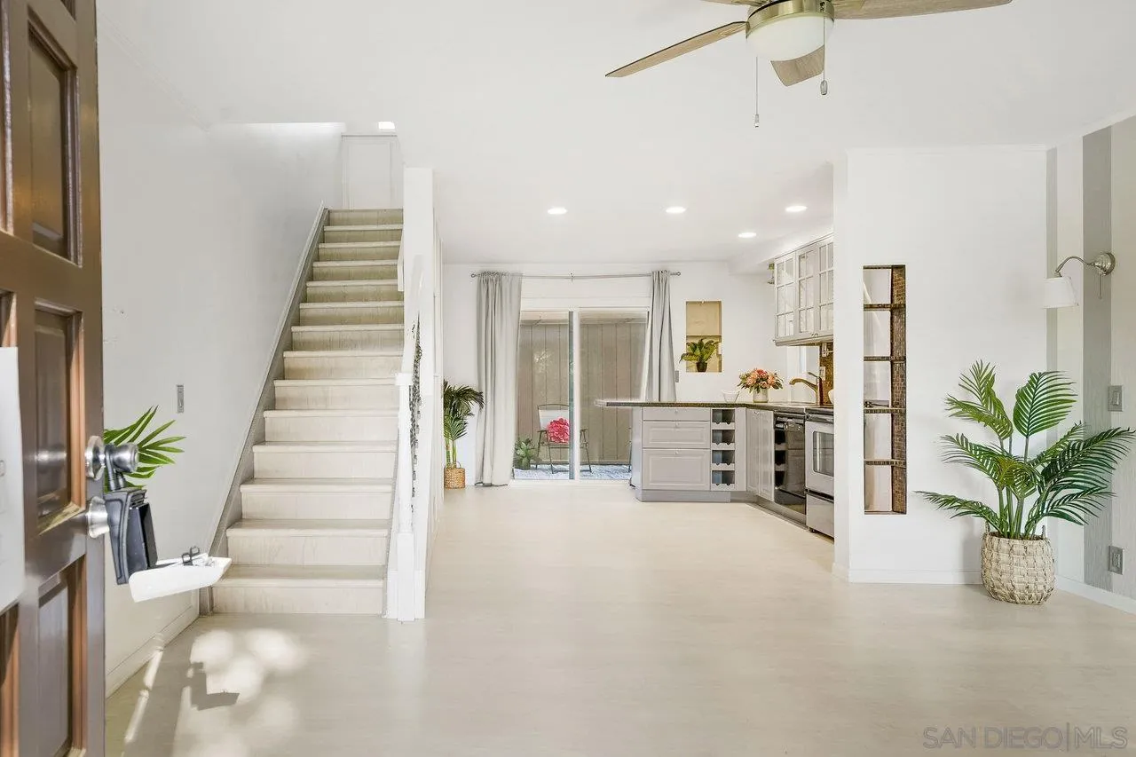 2772 Ariane Dr Unit 70