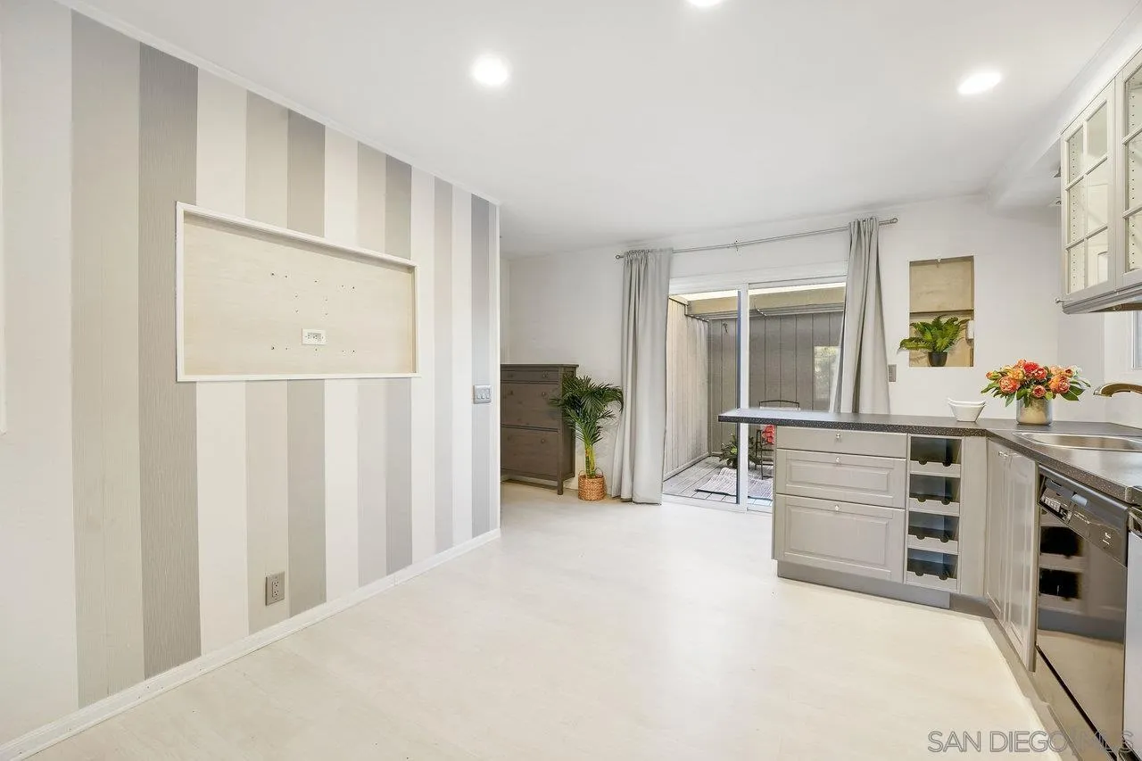 2772 Ariane Dr Unit 70