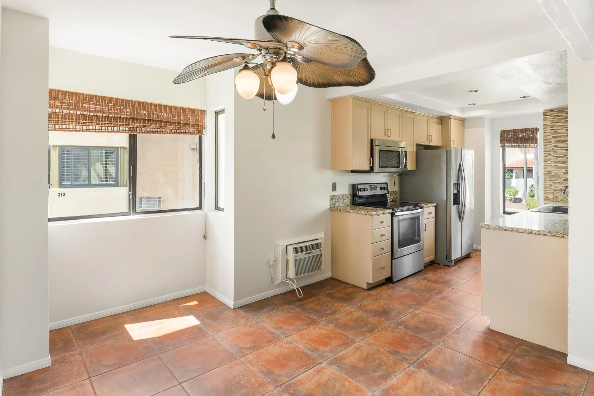 6736 Oakridge Road Unit: 211