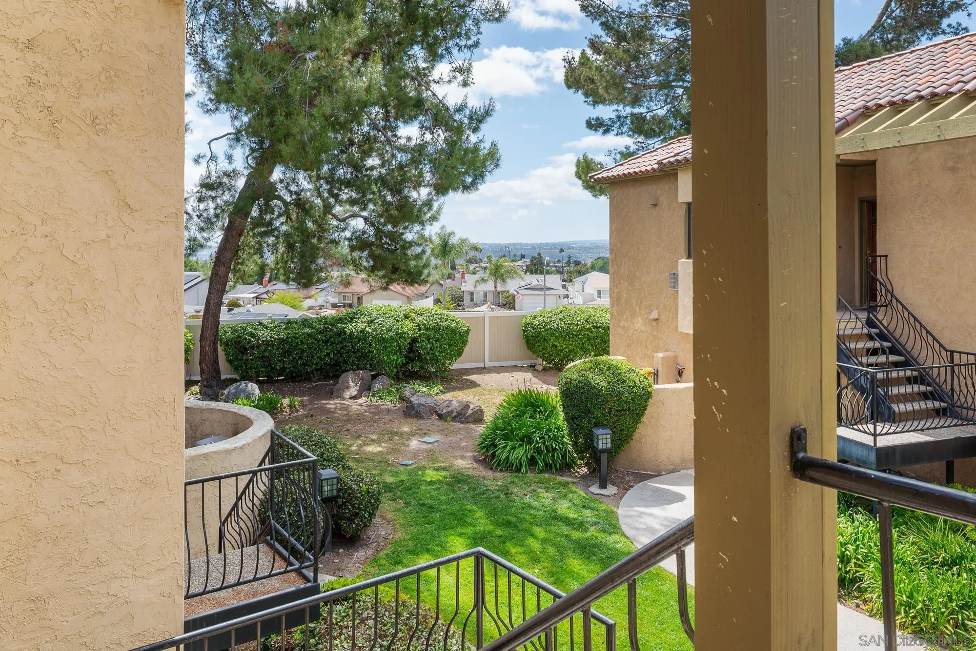 6736 Oakridge Road Unit: 211