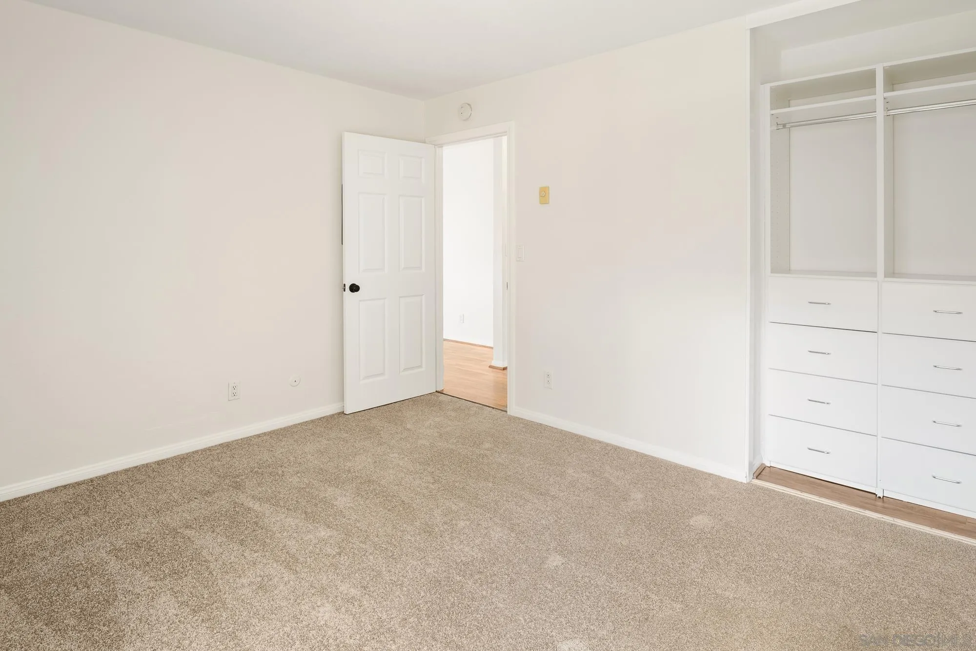 6736 Oakridge Road Unit: 211