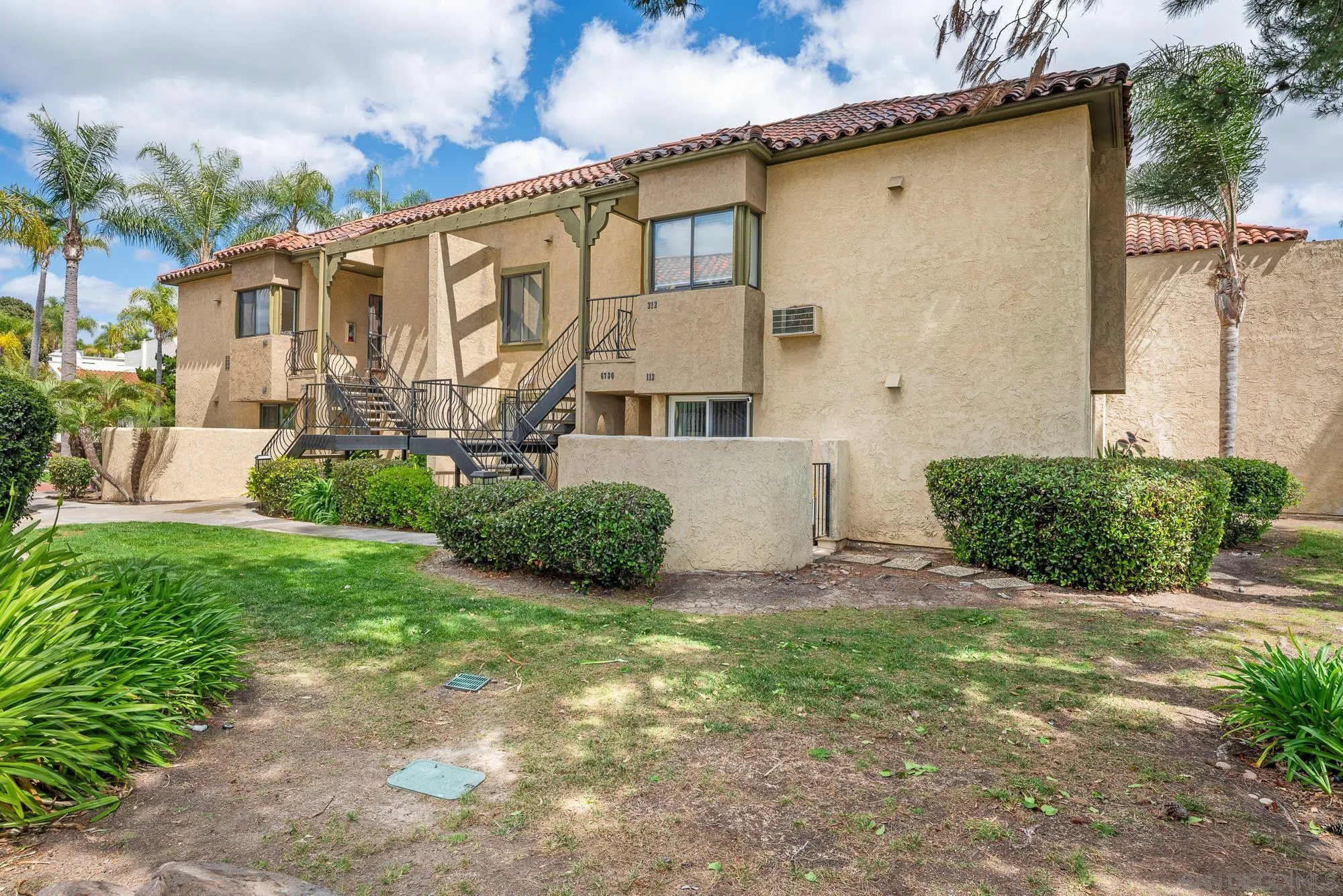 6736 Oakridge Road Unit: 211