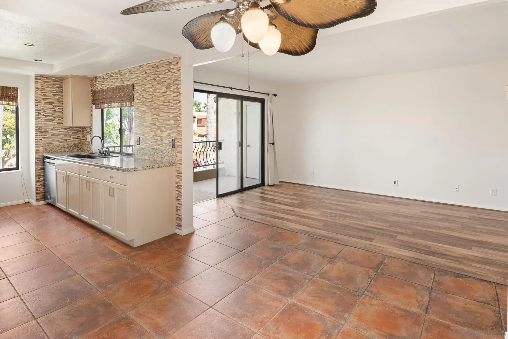6736 Oakridge Road Unit: 211