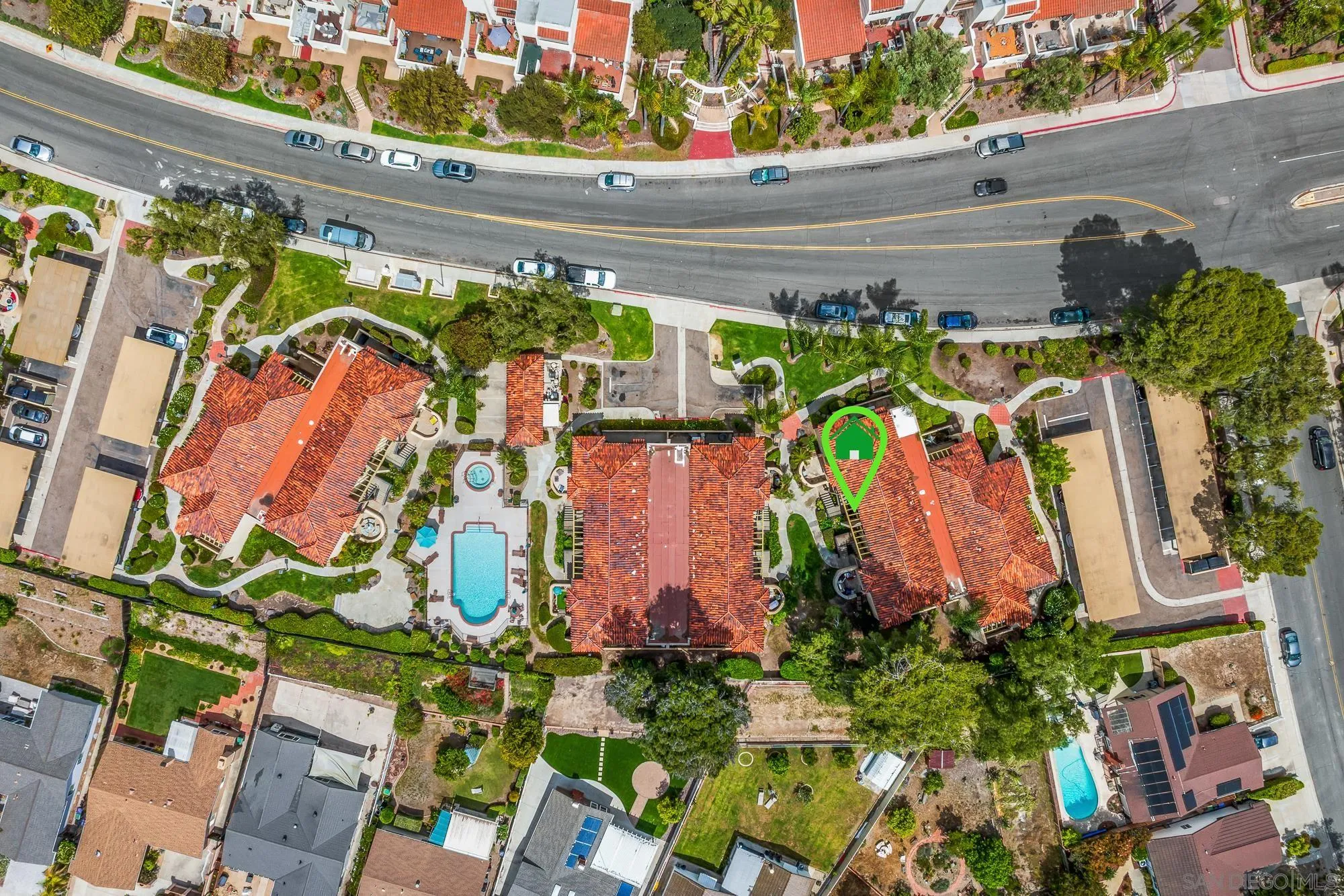 6736 Oakridge Road Unit: 211