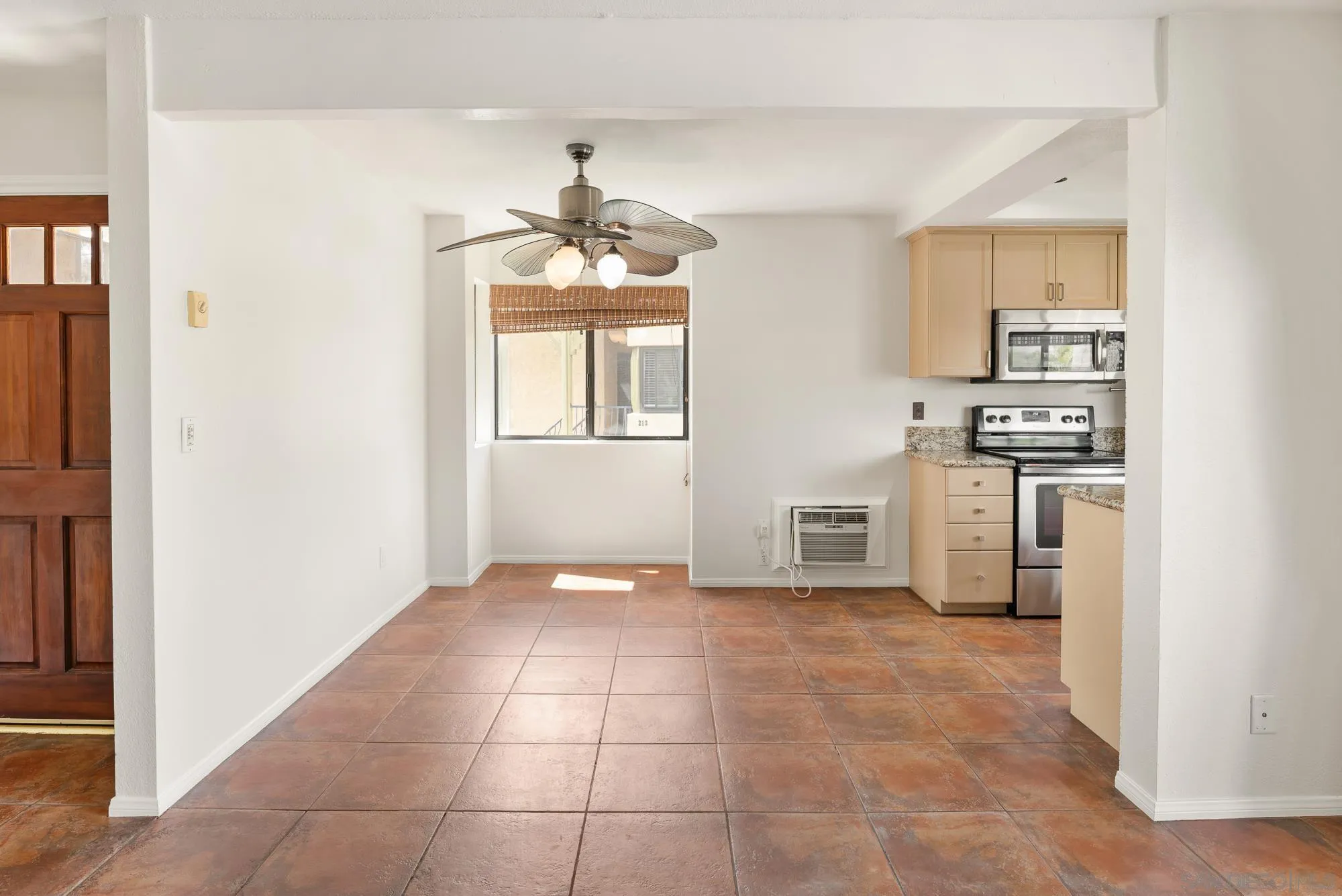 6736 Oakridge Road Unit: 211