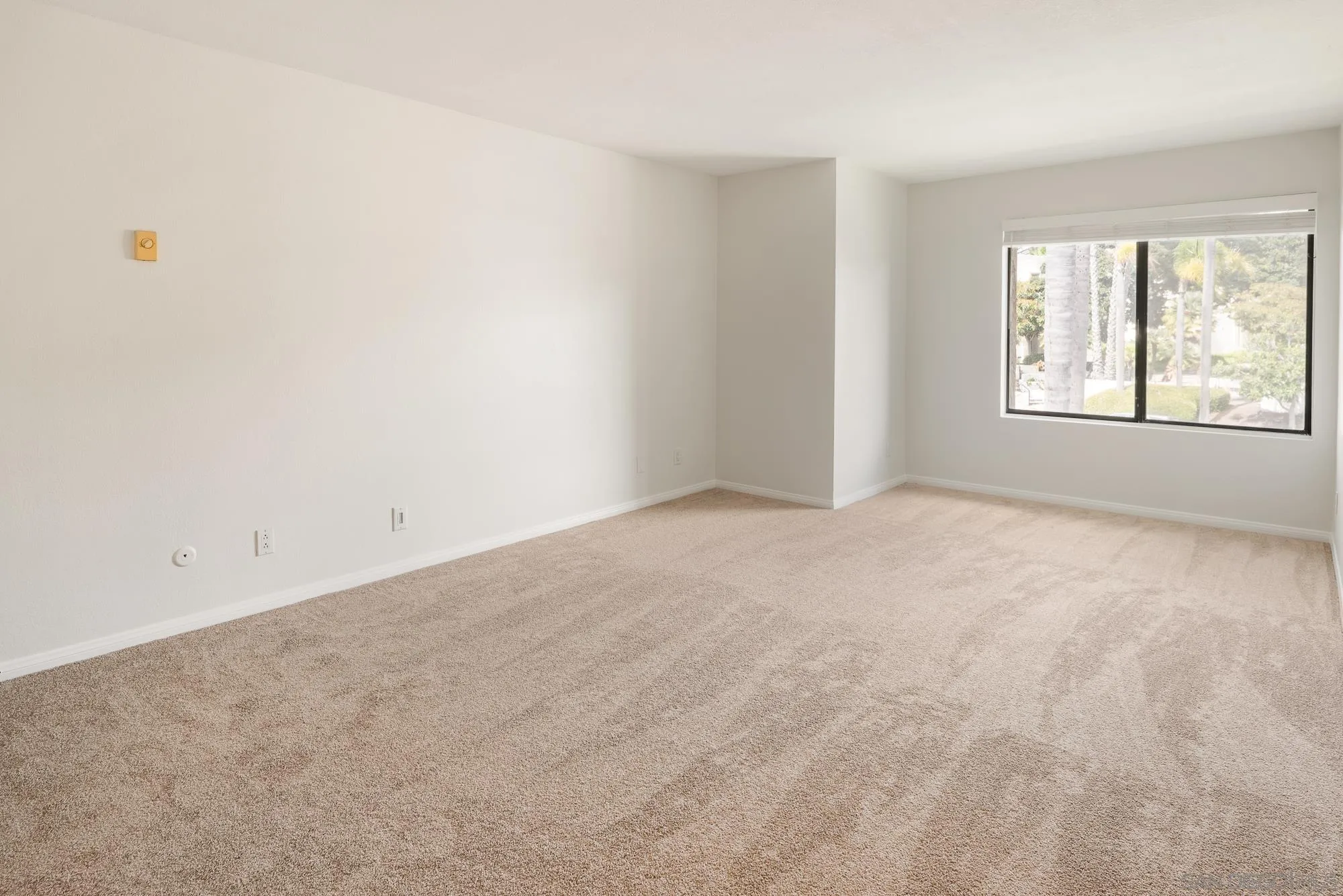 6736 Oakridge Road Unit: 211