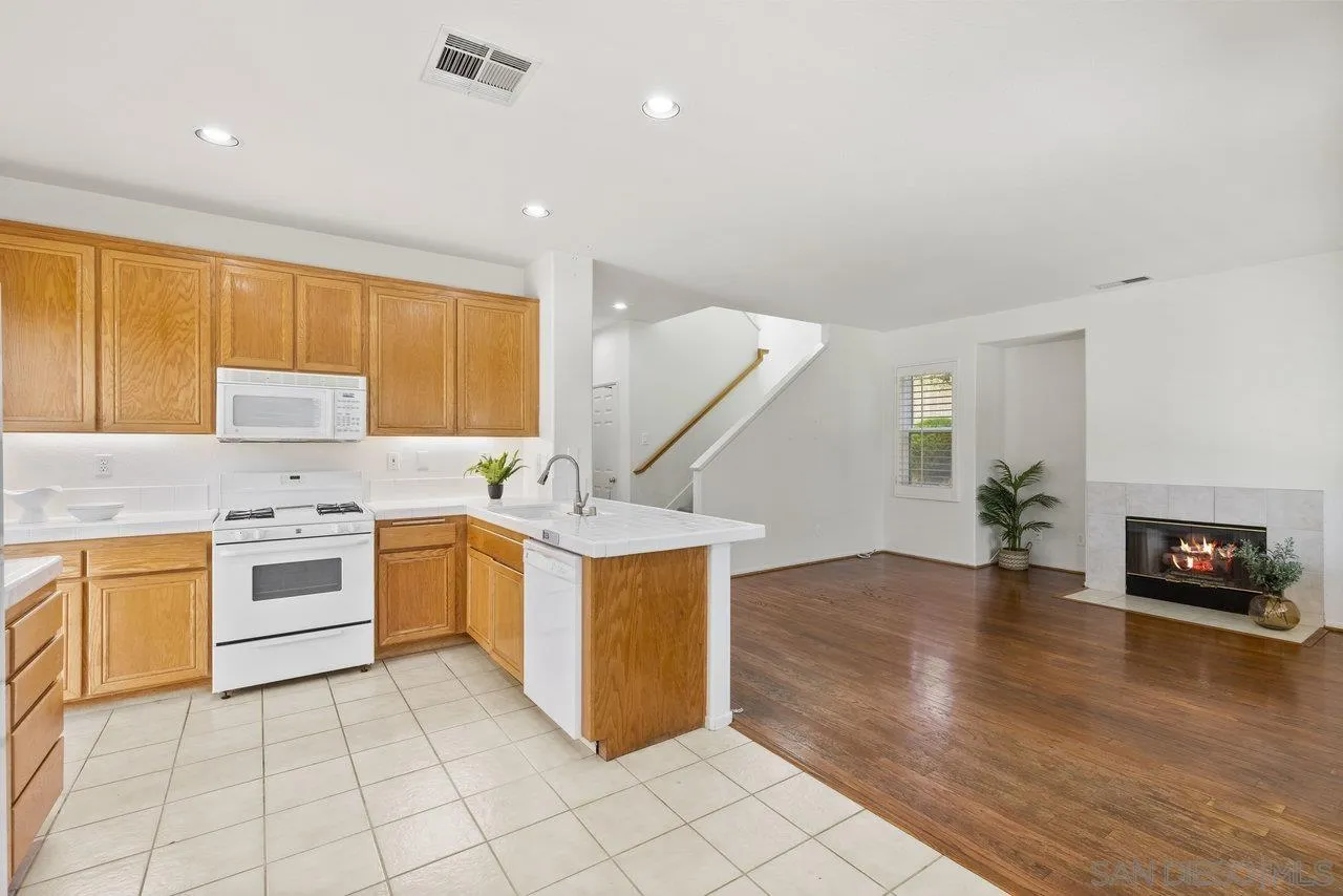 751 Camino Magnifico