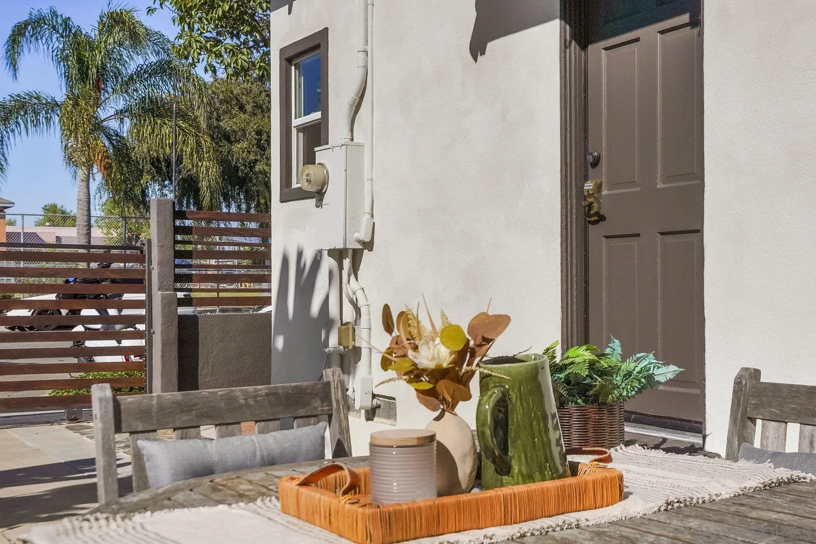 2717 Meade Ave