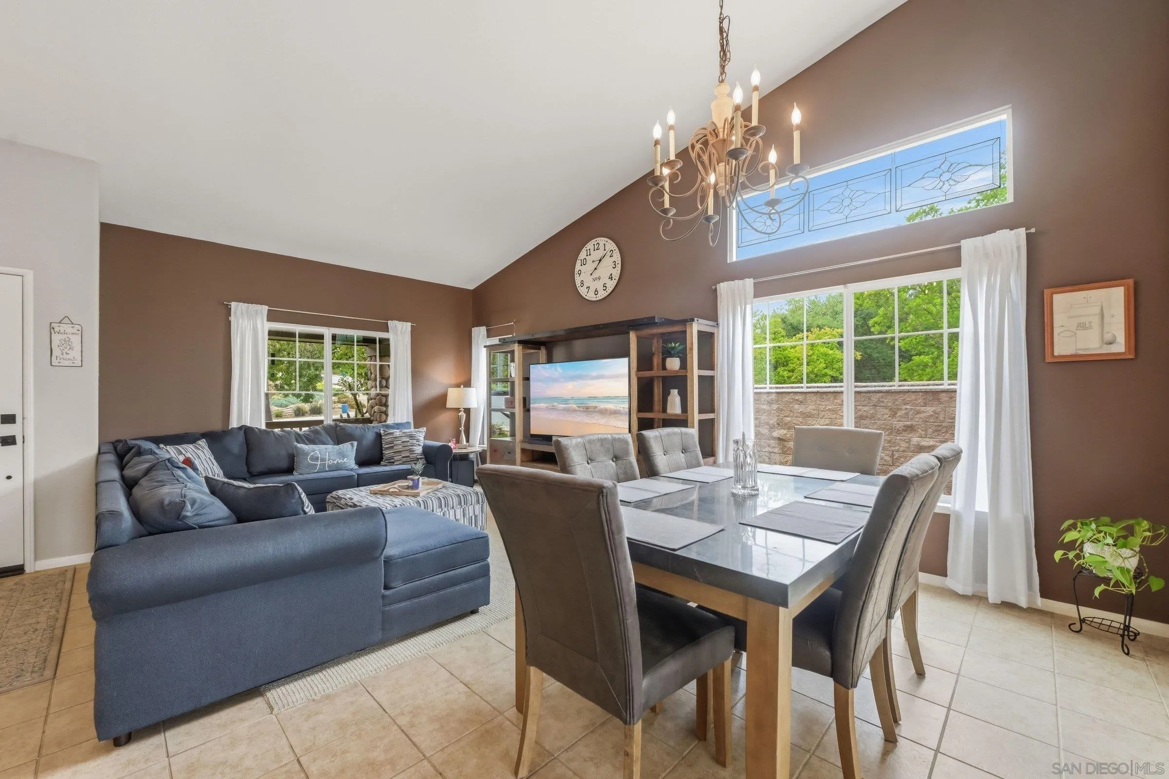 3204 Meadow Creek
