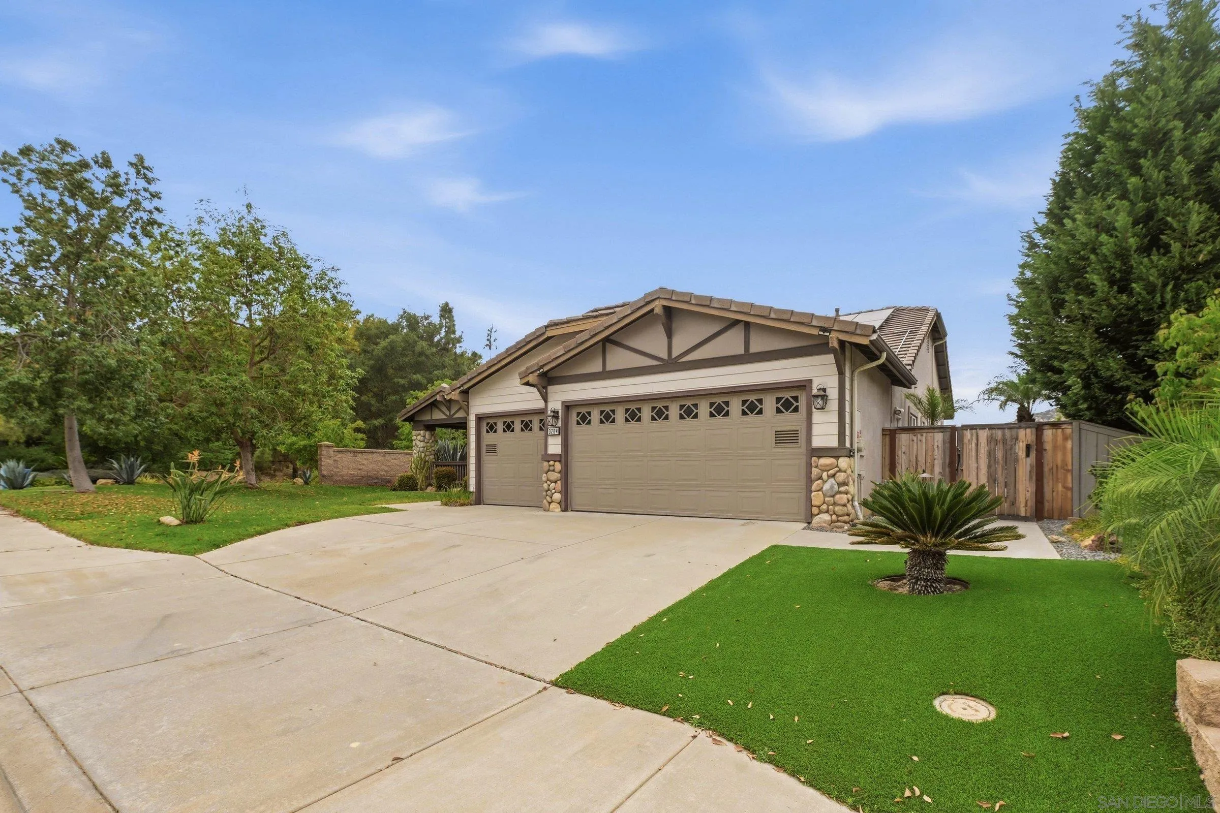 3204 Meadow Creek