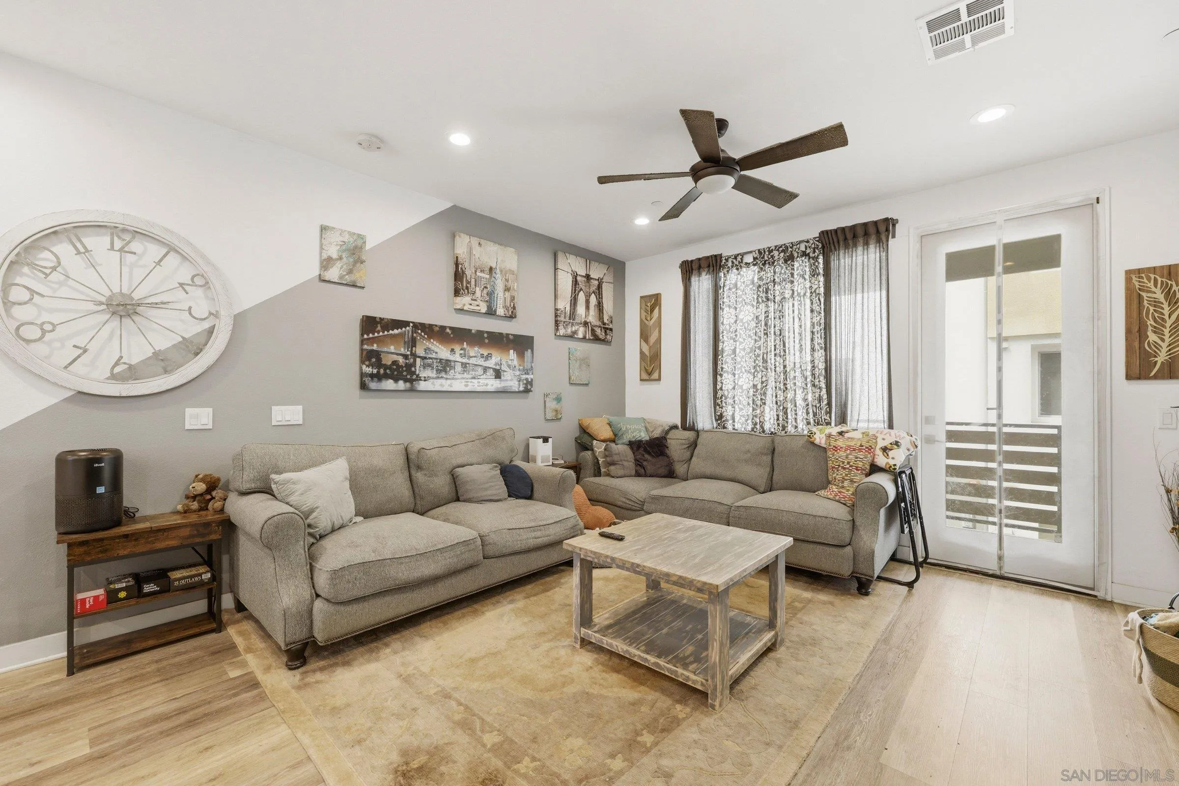 49 Sea Crest