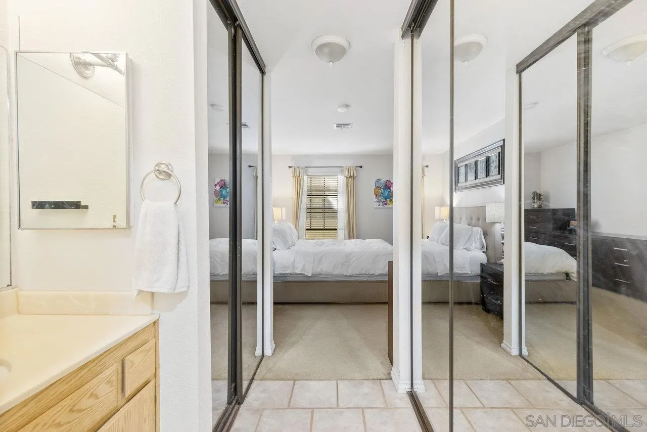 10379 Azuaga St Unit 139