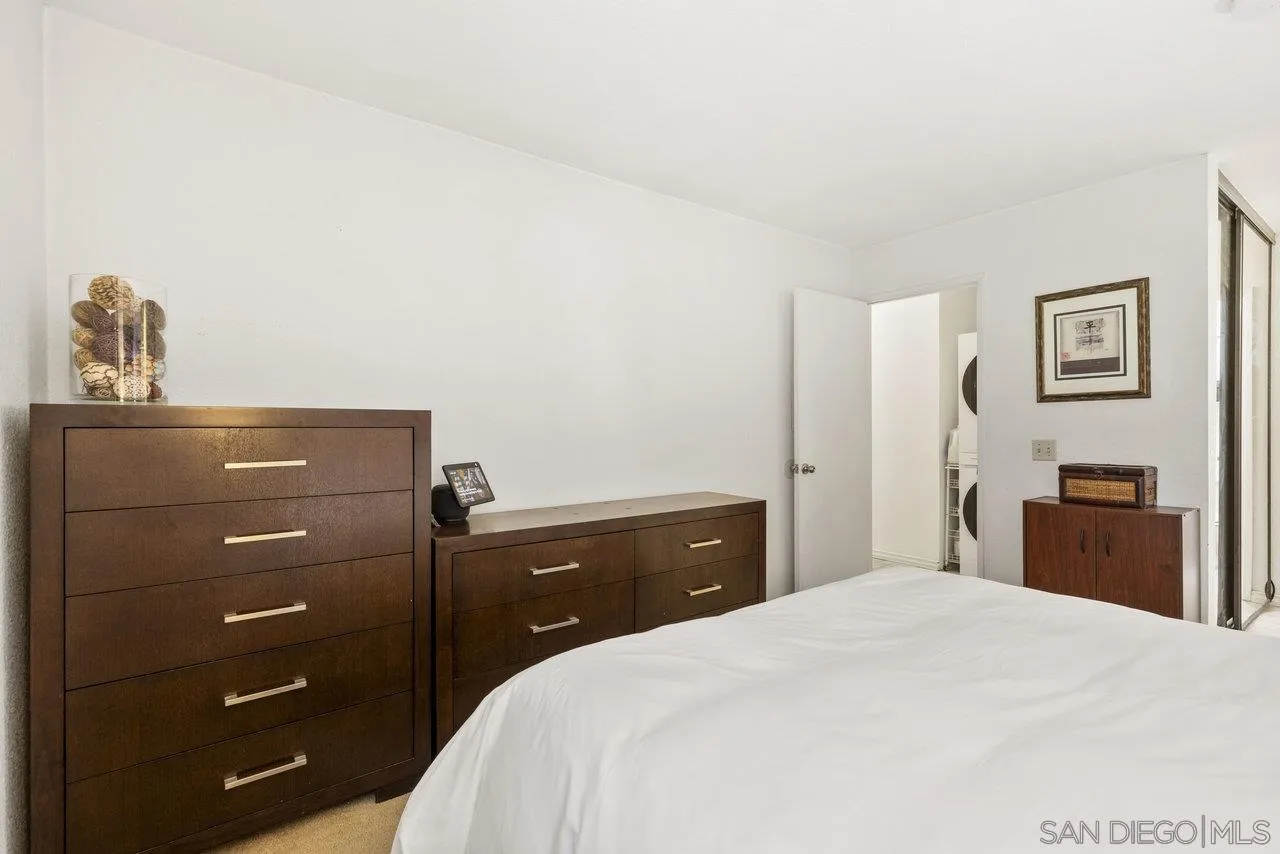 10379 Azuaga St Unit 139