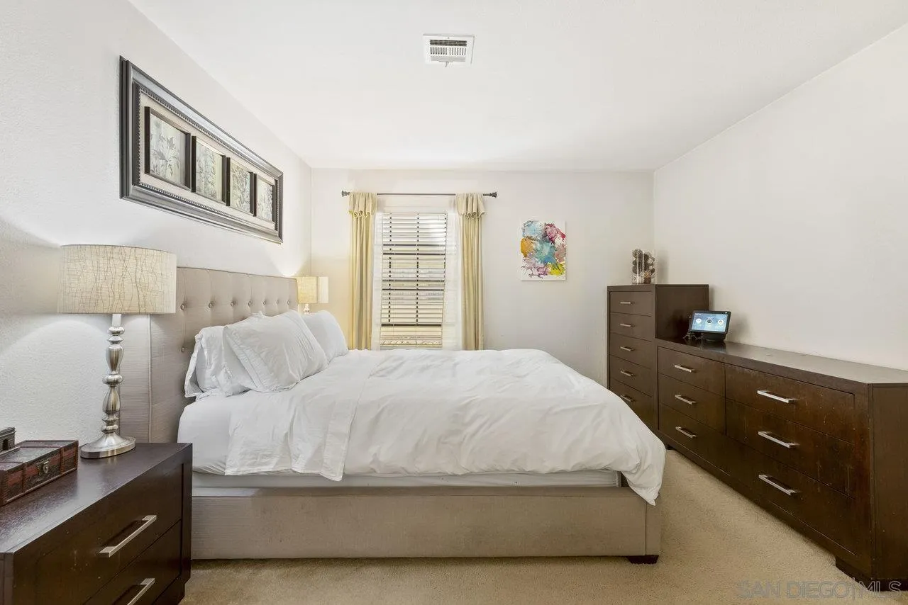 10379 Azuaga St Unit 139