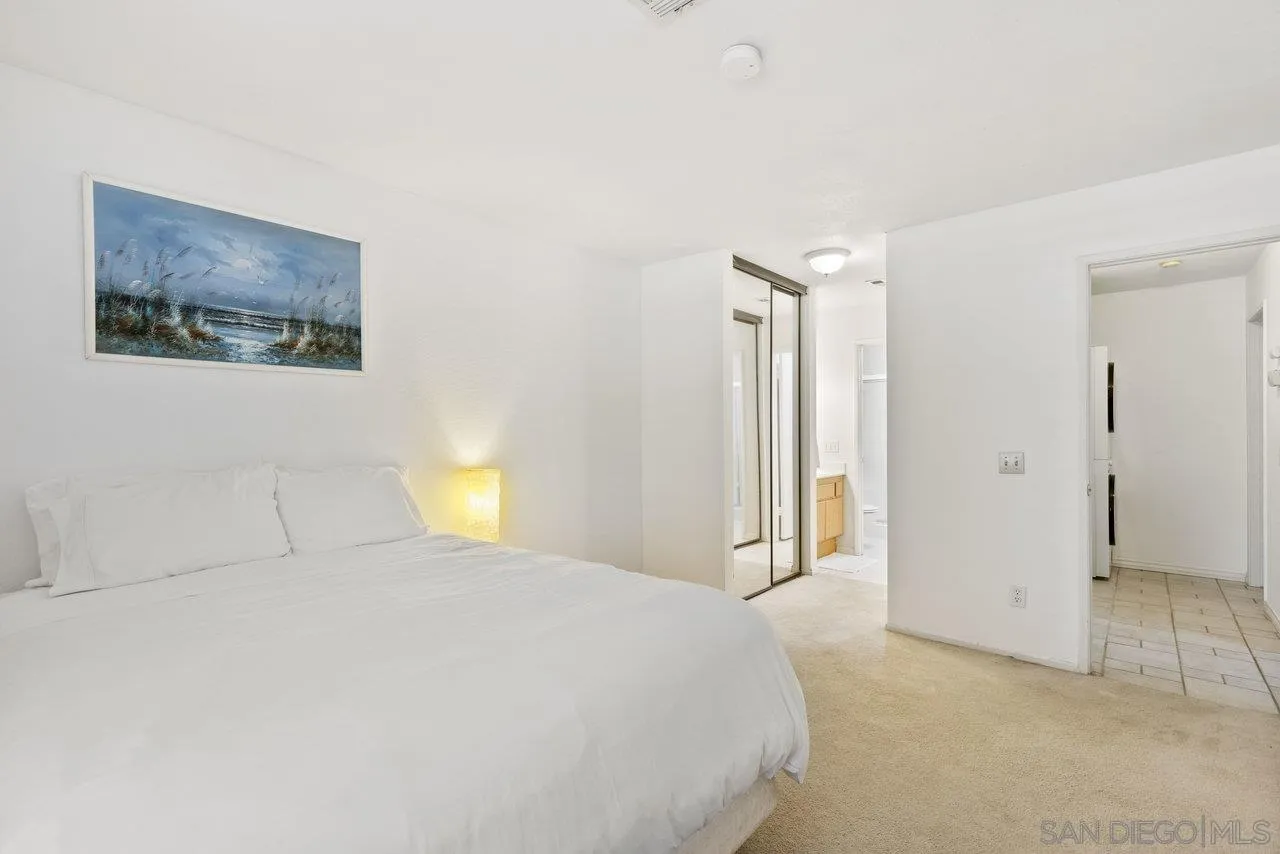 10379 Azuaga St Unit 139