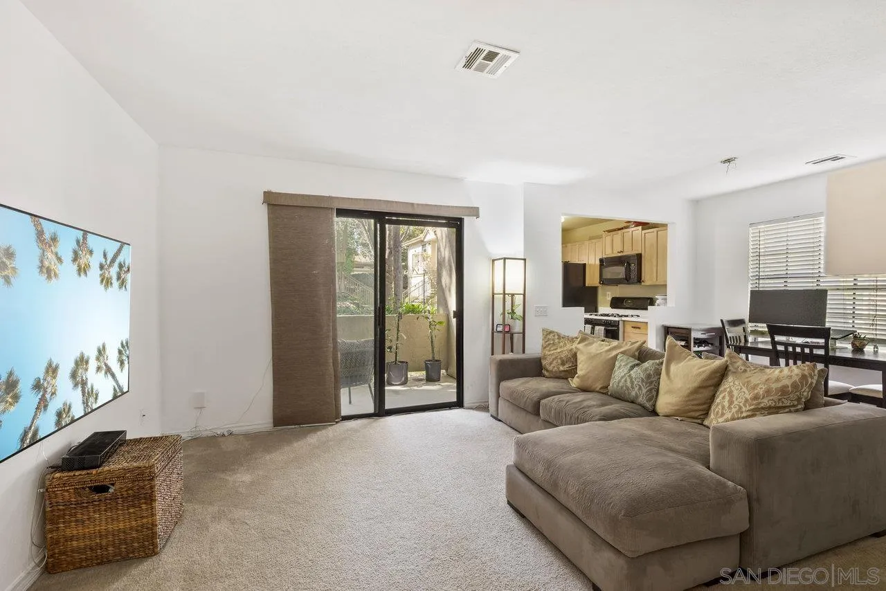 10379 Azuaga St Unit 139