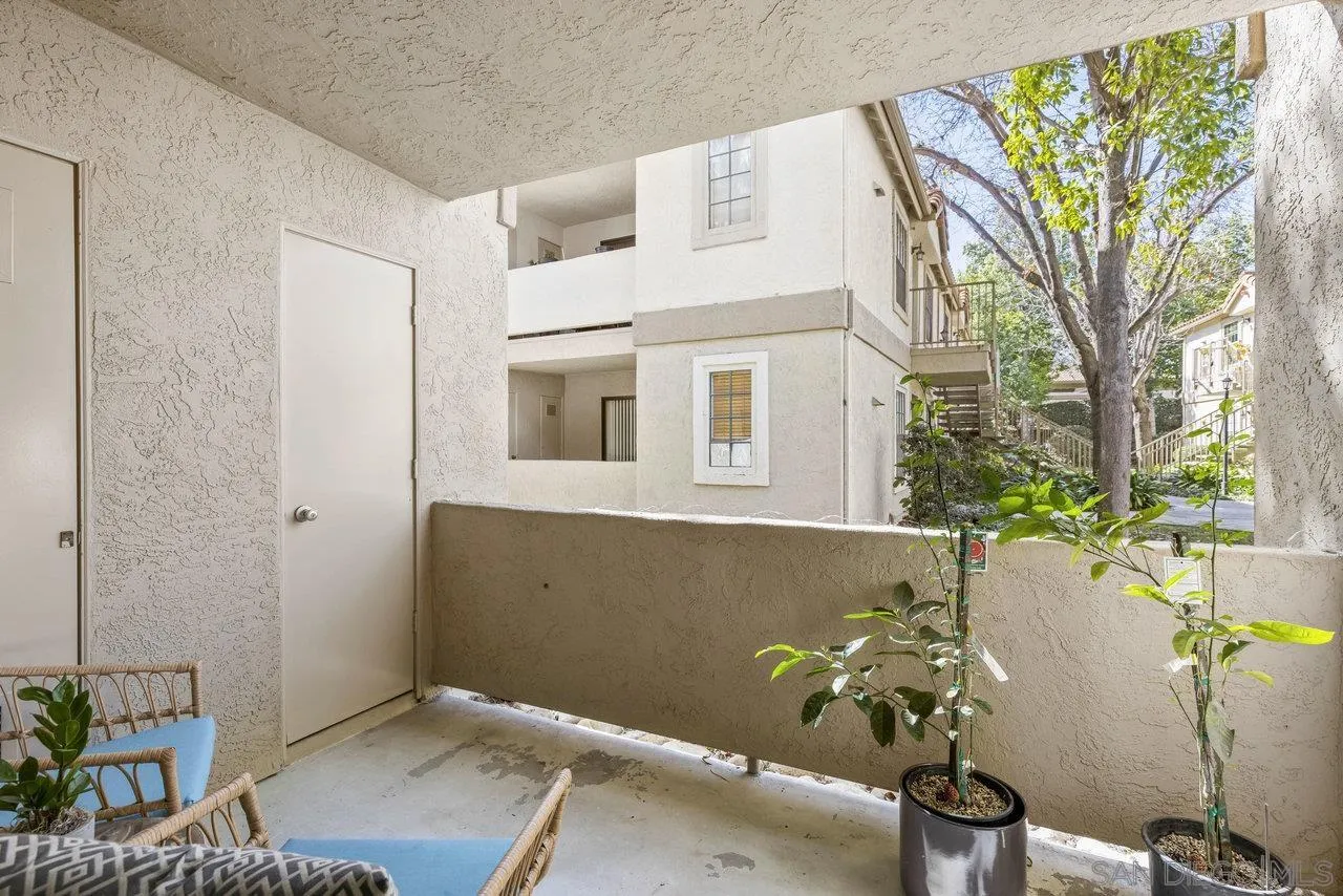 10379 Azuaga St Unit 139