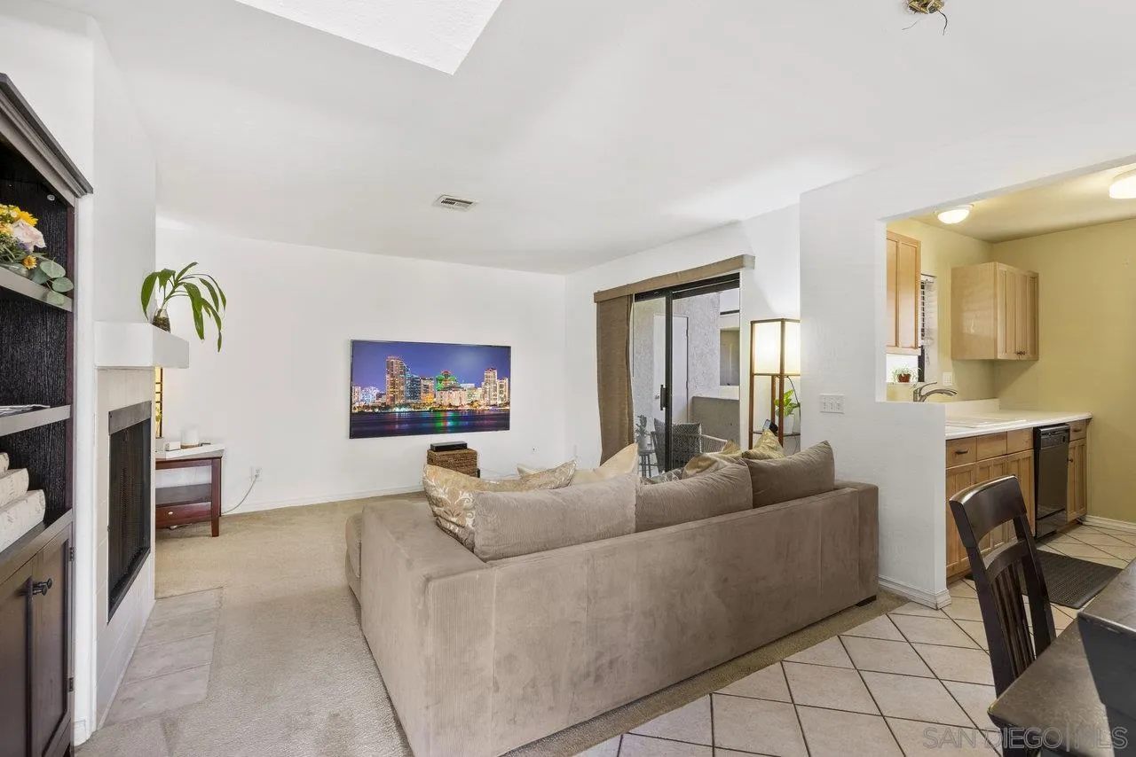 10379 Azuaga St Unit 139