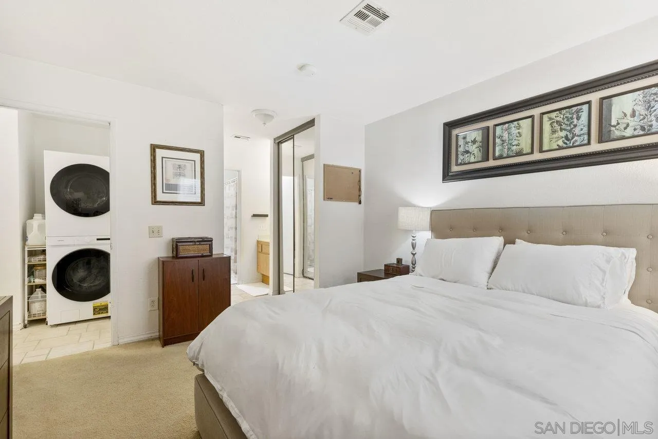 10379 Azuaga St Unit 139