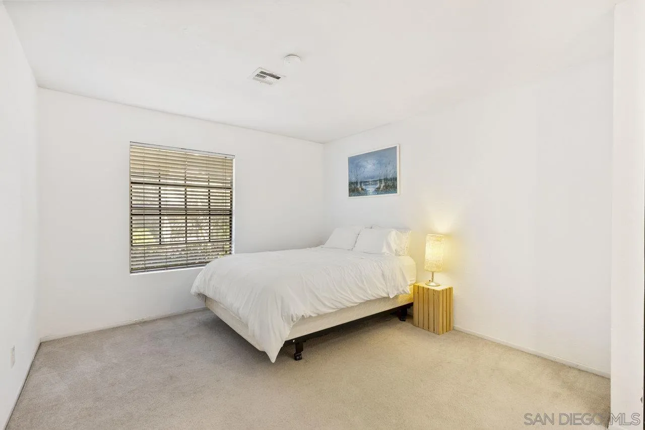 10379 Azuaga St Unit 139