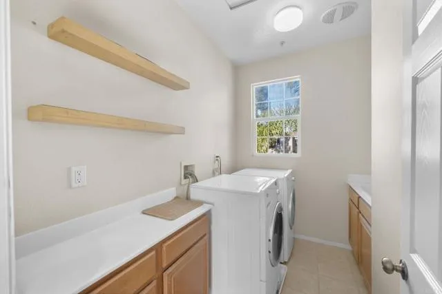 914 Mira Lago Way