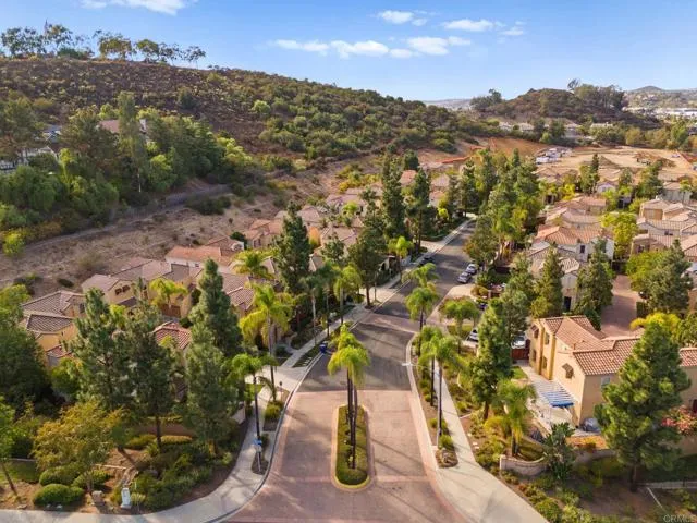 914 Mira Lago Way