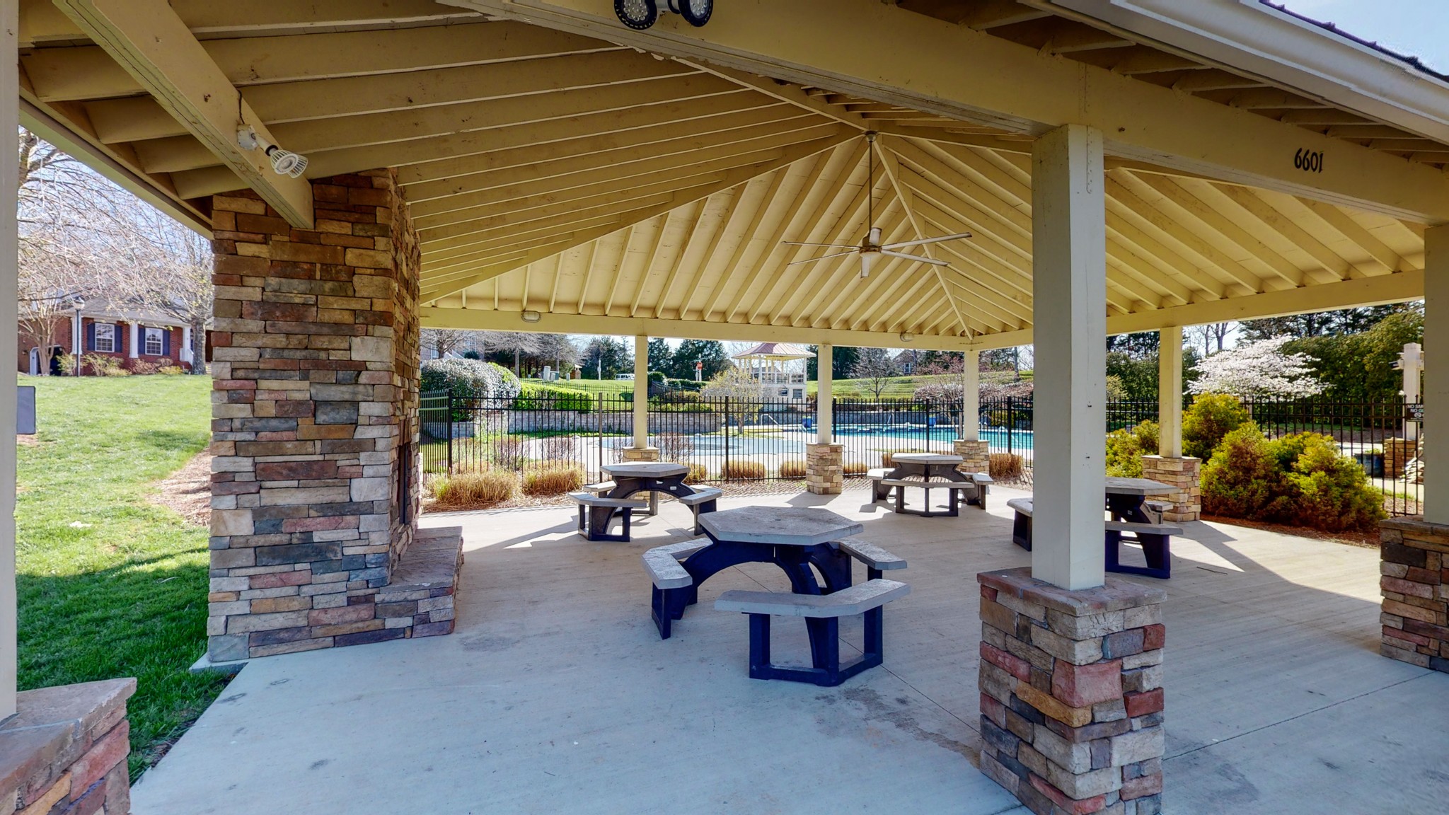 1336 Westvale Dr