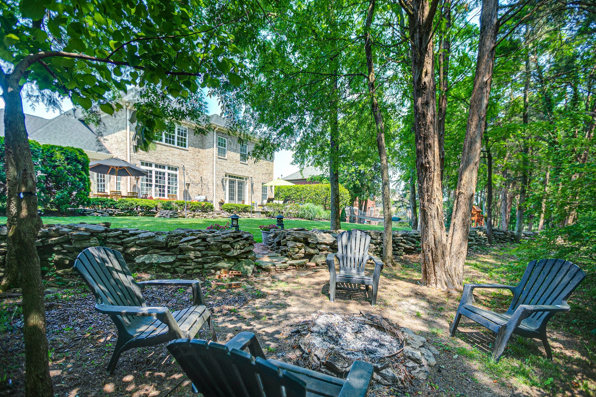 2548 Benington Pl