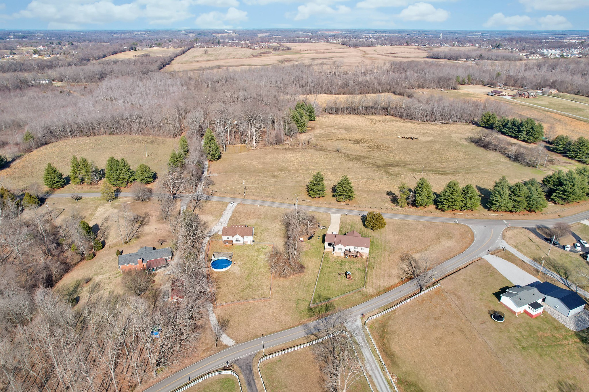 4545 Lahr Rd