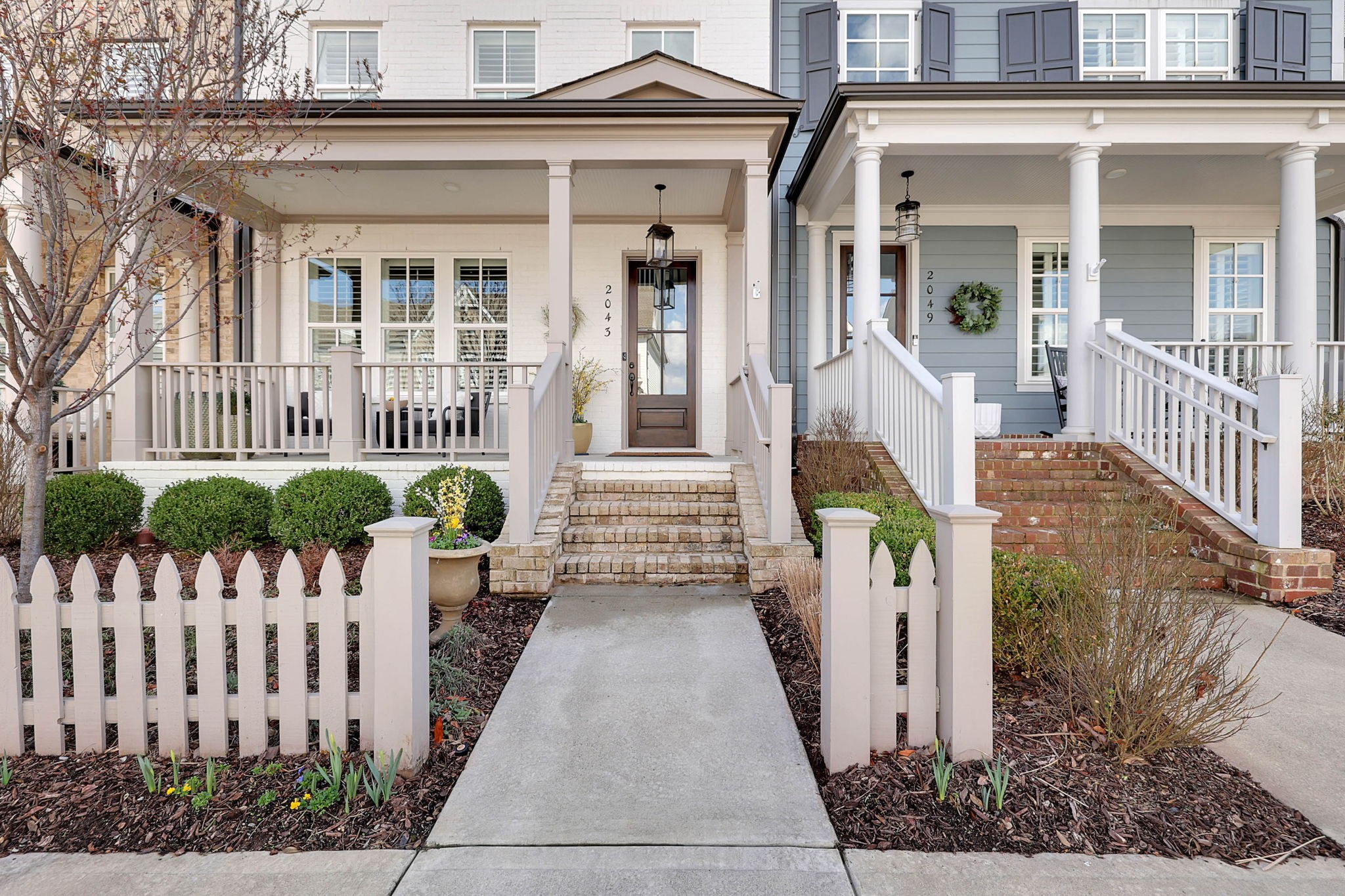 2043 Erwin St