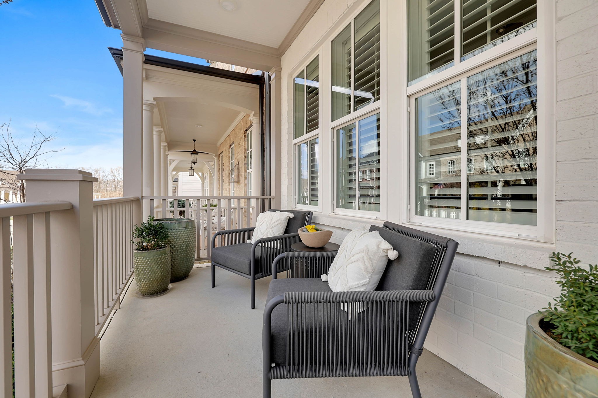 2043 Erwin St