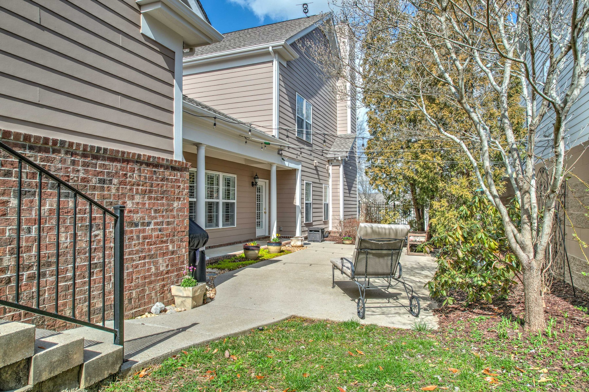 1211 Stoney Point Ln