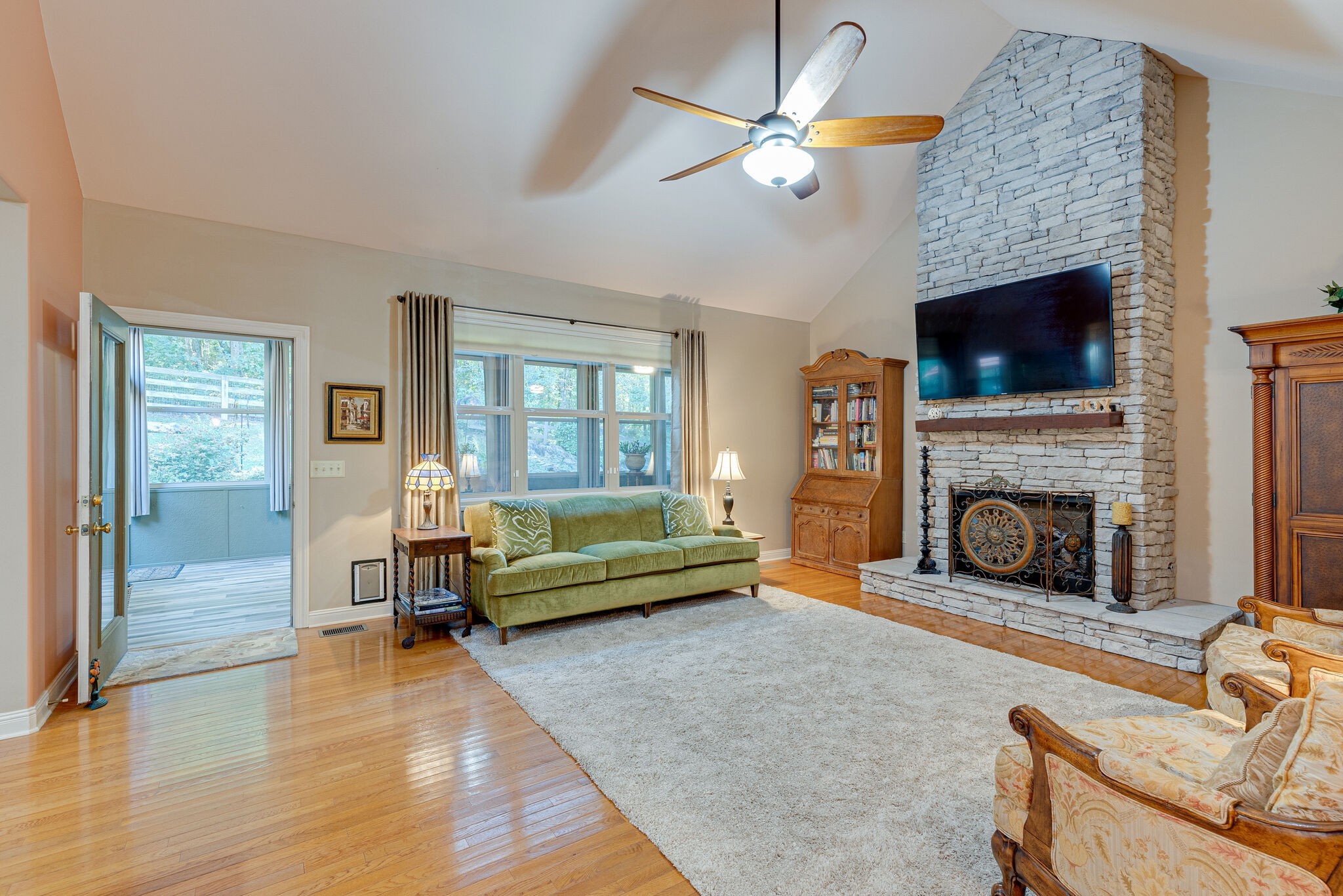 1457 Center Star Rd