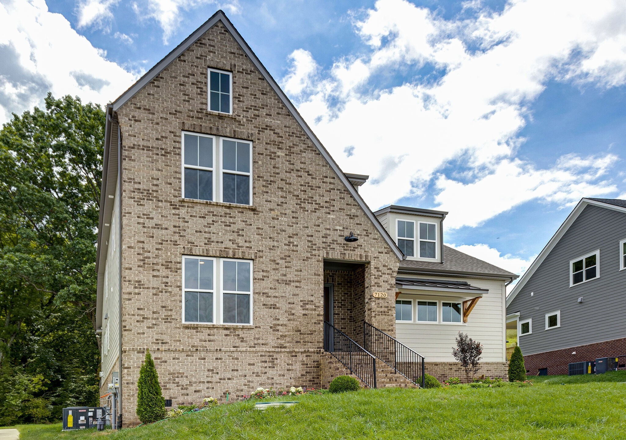 7120 Neills Branch Dr