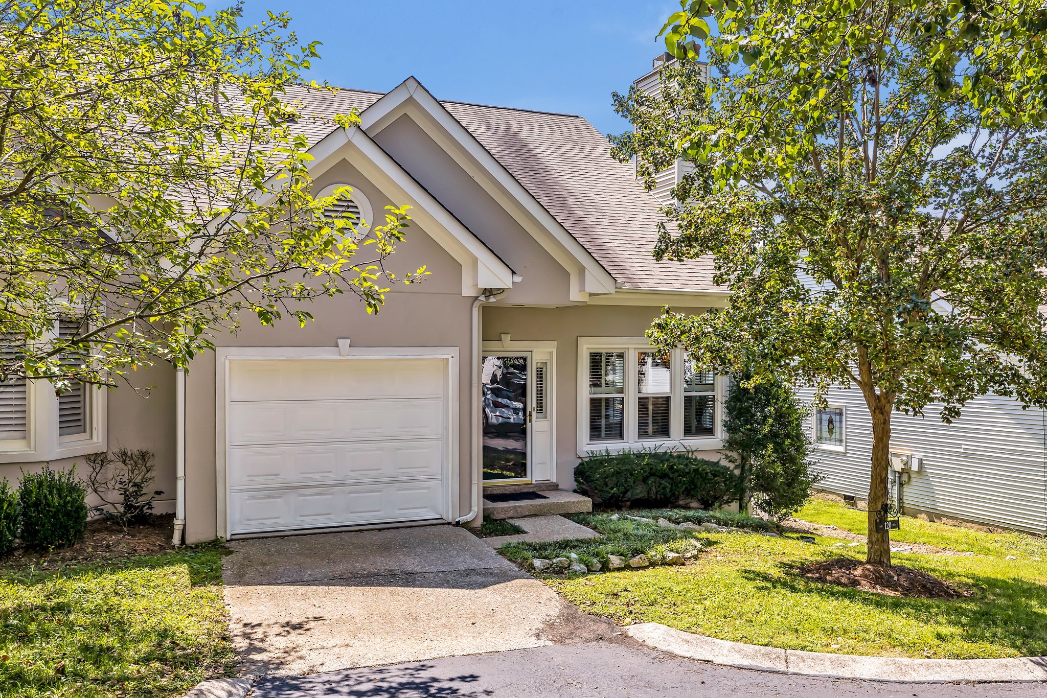 120 Hicks Rd