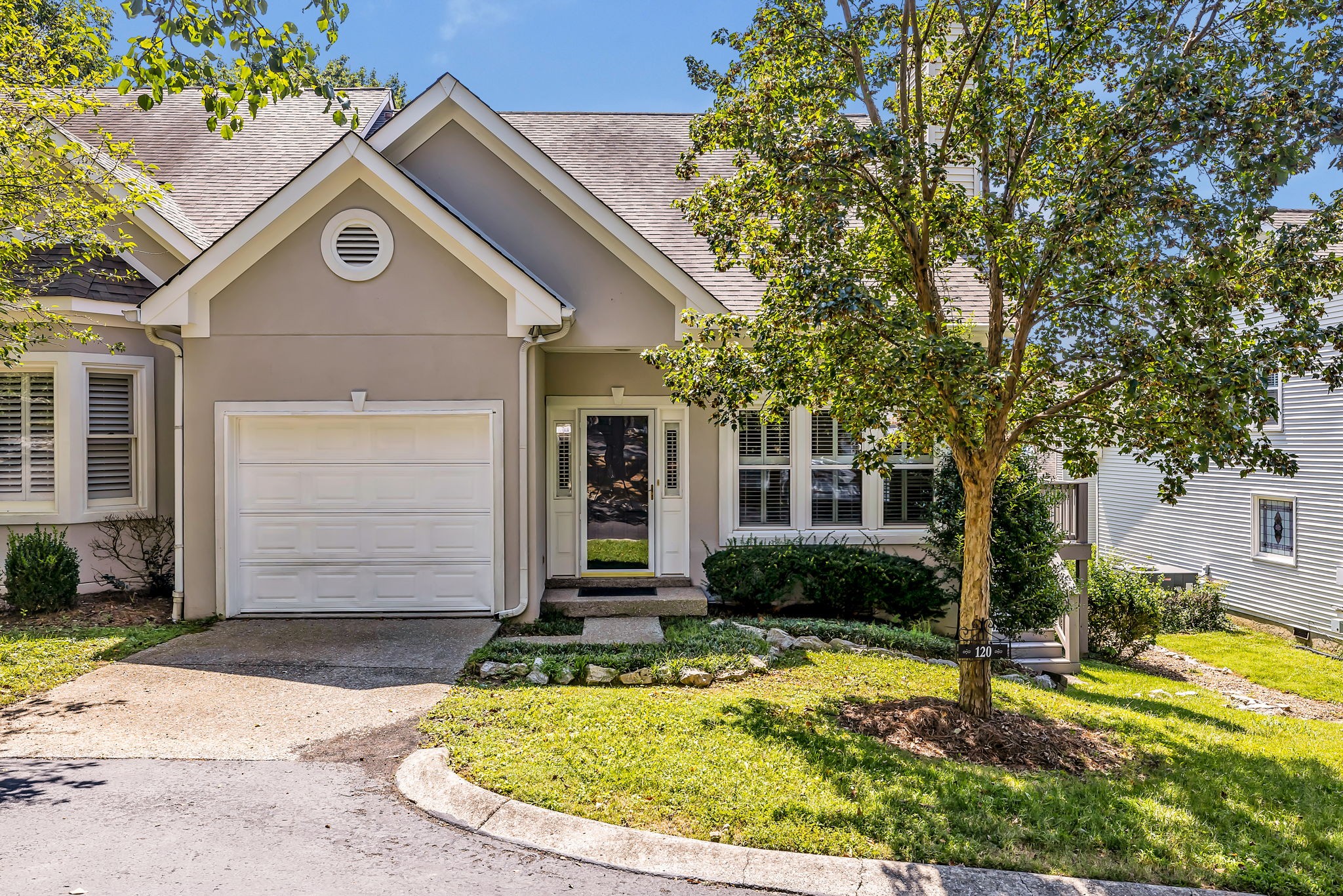 120 Hicks Rd