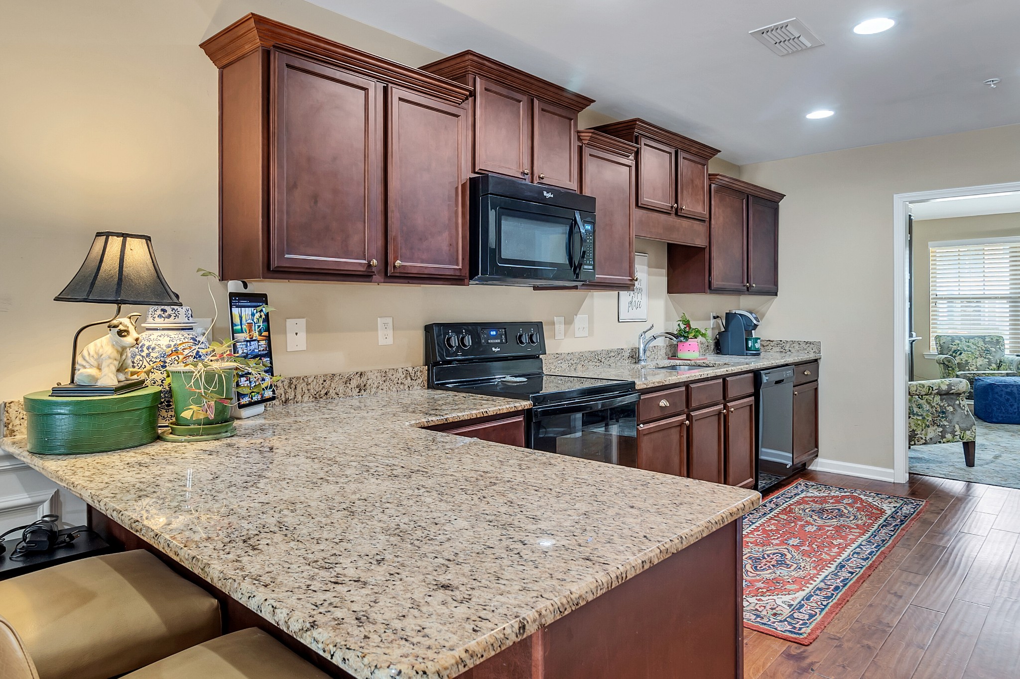 1048 Neeleys Bend