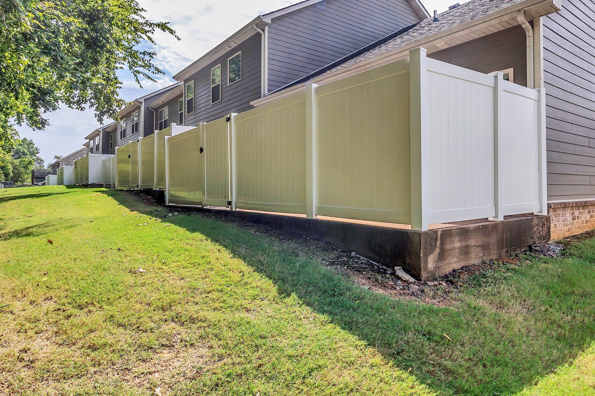 1048 Neeleys Bend