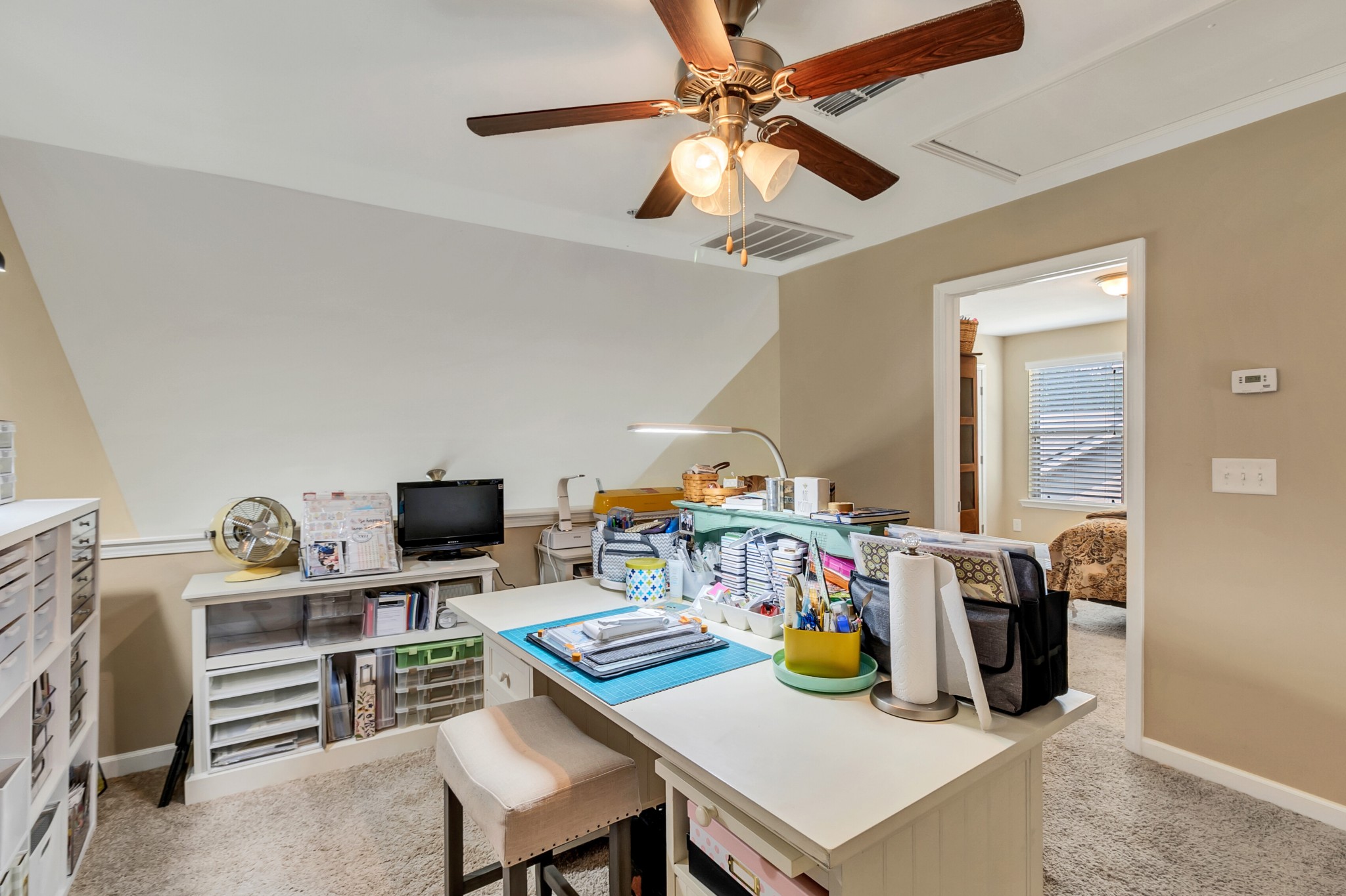 1048 Neeleys Bend