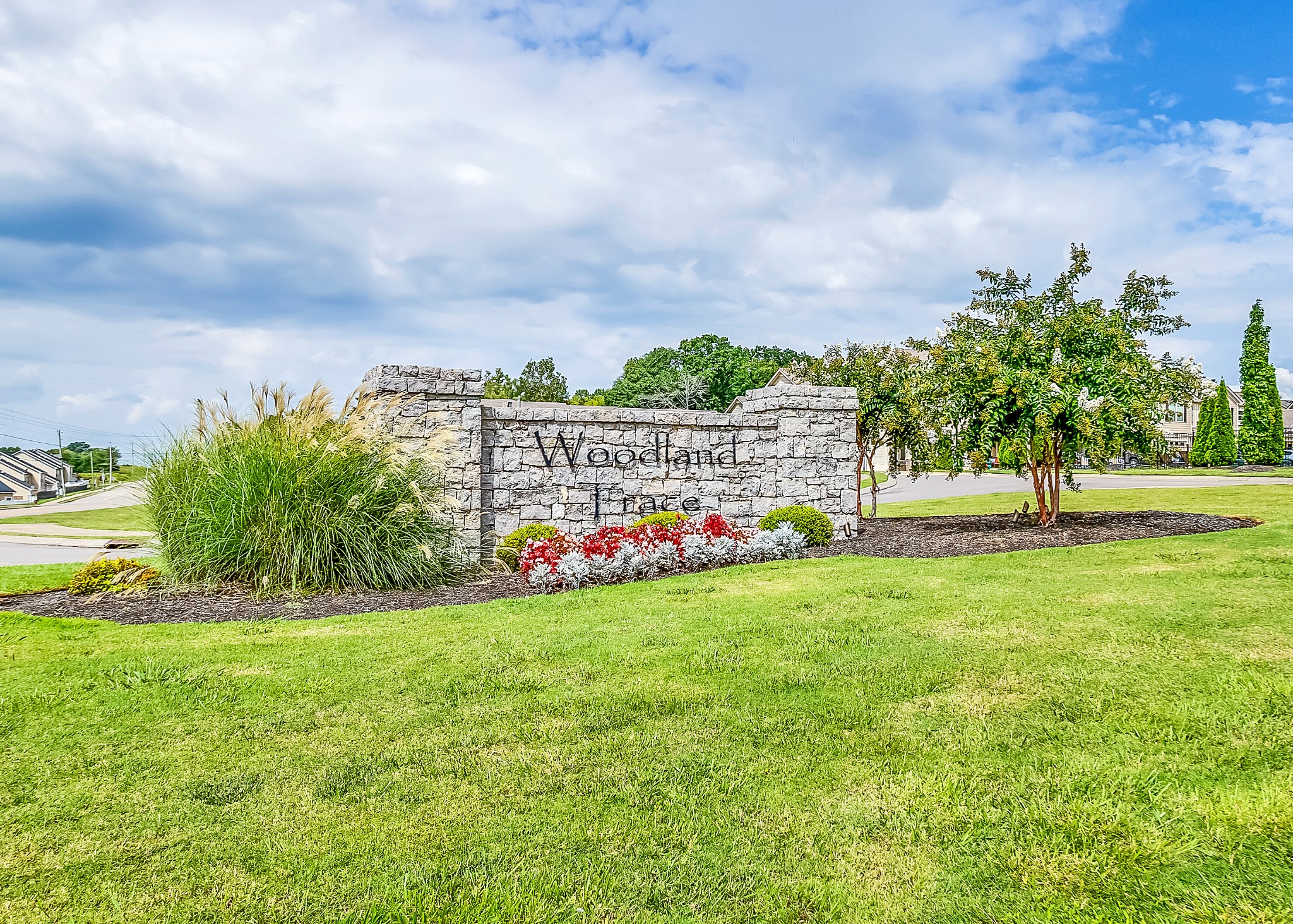 1048 Neeleys Bend