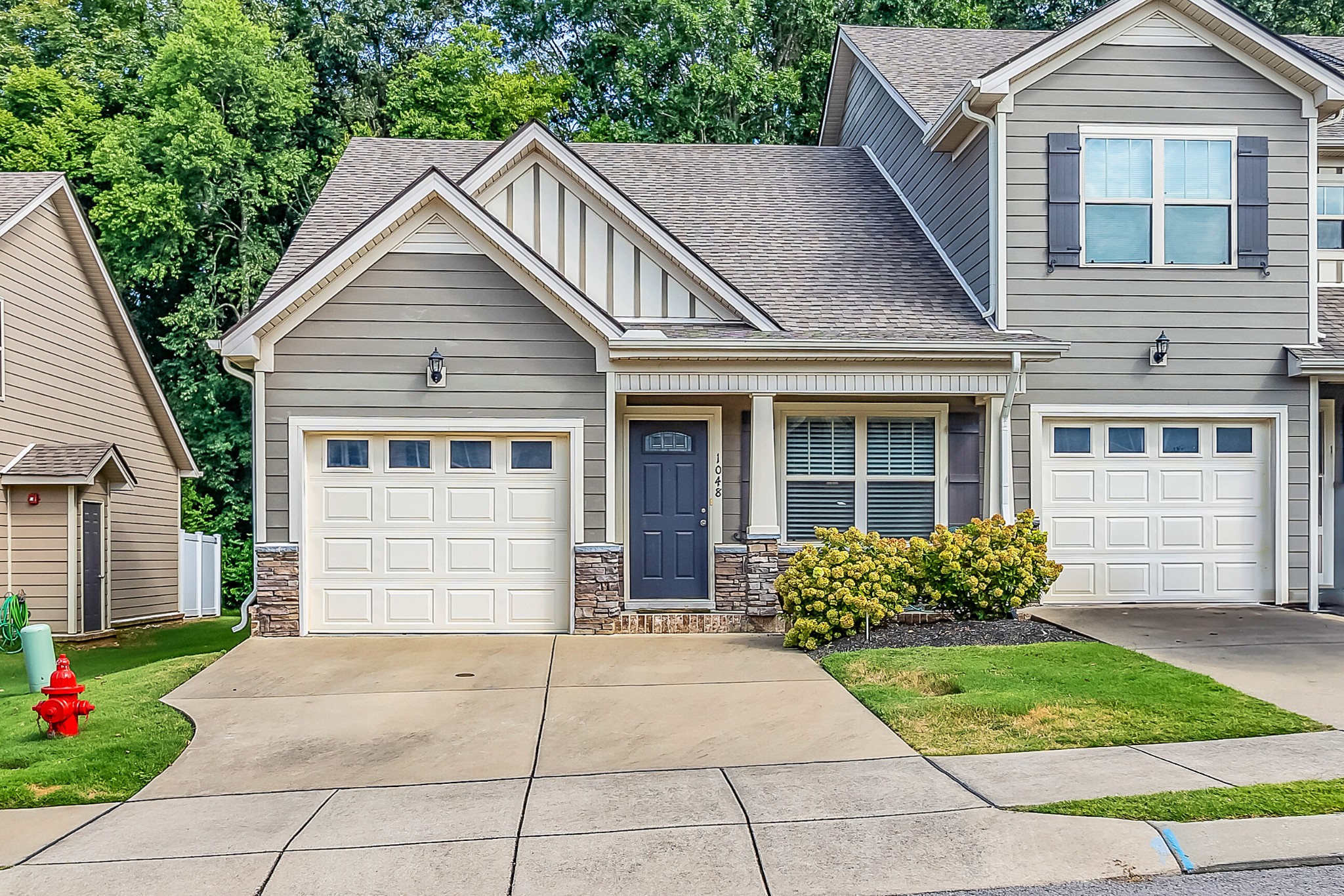 1048 Neeleys Bend